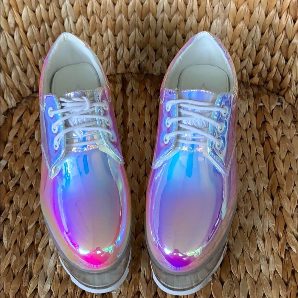 NIB YRU 💧Fillable Holographic Cloud 2091 platform - Picture 2 of 8
